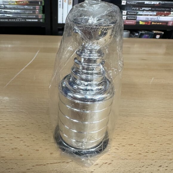 Labatt Blue Miniature NHL Stanley Cup Trophy Replica 4.25" - Dallas Stars - Picture 3 of 3